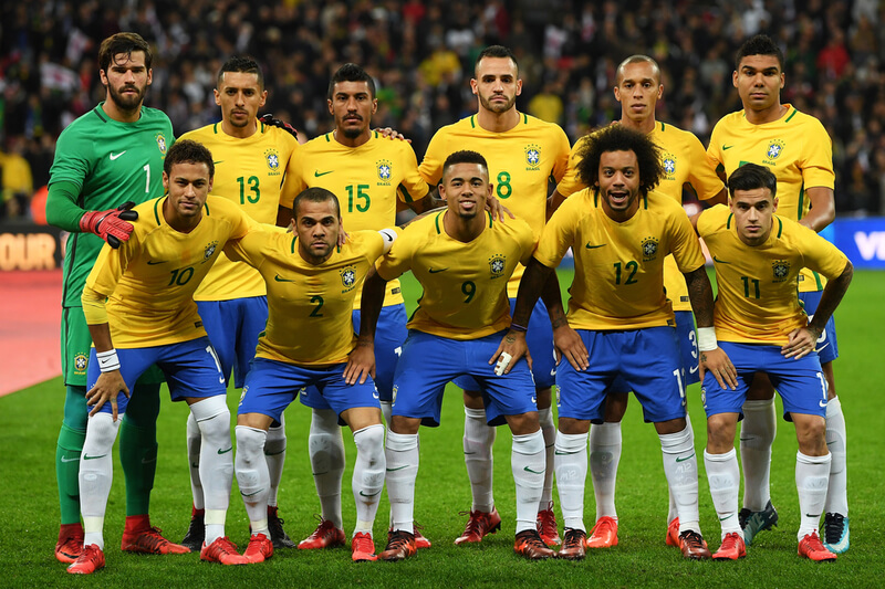 Đội hình Brazil mạnh nhất mọi thời đại – “Vũ điệu Samba” mạnh mẽ
