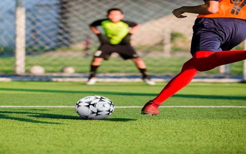 1 trận bóng đá bao nhiêu phút? Thời gian thi đấu là bao nhiêu?